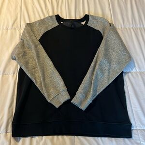 Fabletics Men’s Crew Neck Sweatshirt - Black/grey